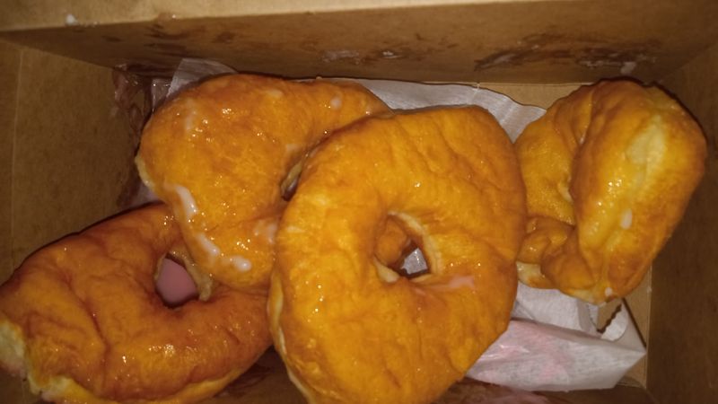2026 Is The Year To Try These Melt-In-Your-Mouth Glazed Donuts In Georgia - Decor Hint Generous Portions That Offer Exceptional Value