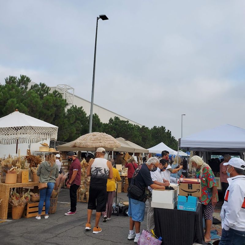 9 Treasure-Filled Flea Markets In California You Absolutely Can't Miss - Decor Hint Long Beach Antique Market, Long Beach