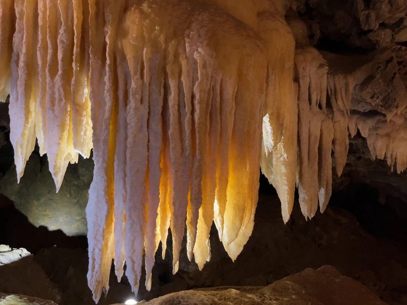 Black Chasm Cavern: A Natural Landmark Nearby