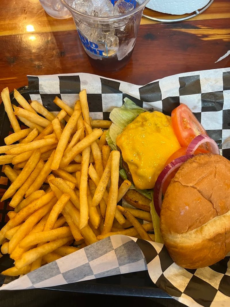Wyarno Bar And Grill