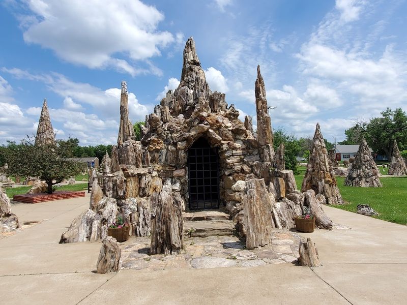 Petrified Wood Park & Museum