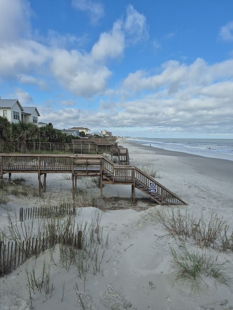 Litchfield Beach, Calm Pawleys Island Area