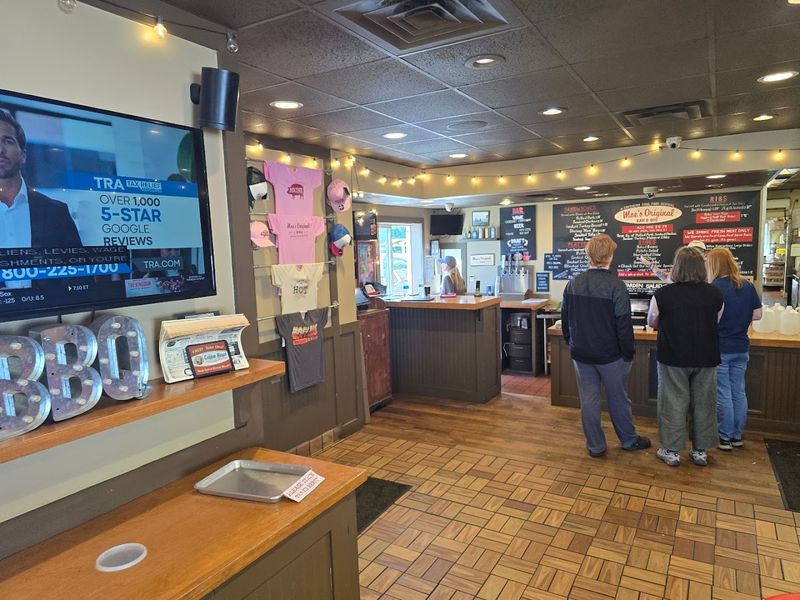 Moe's Original Bar B Que Bangor 