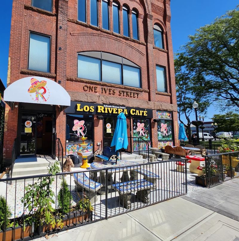 Los Rivera Cafe, Danbury