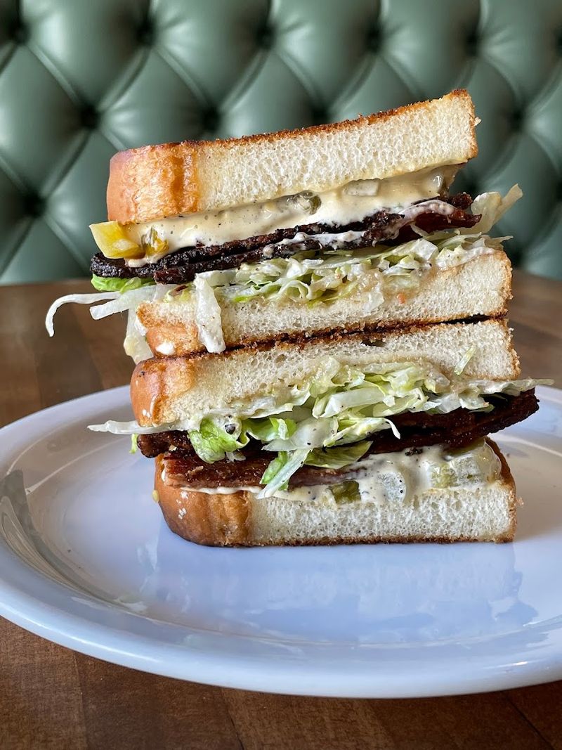 Deadpan Sandwich 