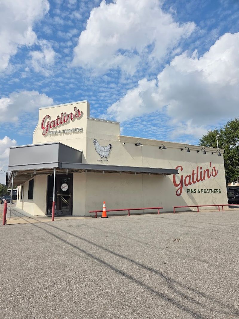 These Texas Catfish Joints Are The Ones Locals Will Travel For - Decor Hint Gatlin's Fins & Feathers