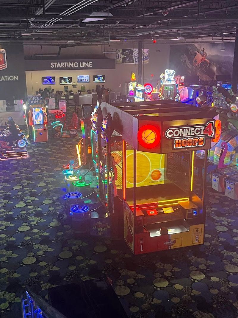 This Massive Georgia Go-Kart Track Is Drawing Crowds Of All Ages - Decor Hint State-of-the-Art Arcade