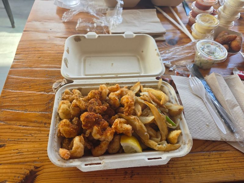 These North Carolina Restaurants Focus On The Basics And Deliver On Seafood - Decor Hint Saltbox Seafood Joint