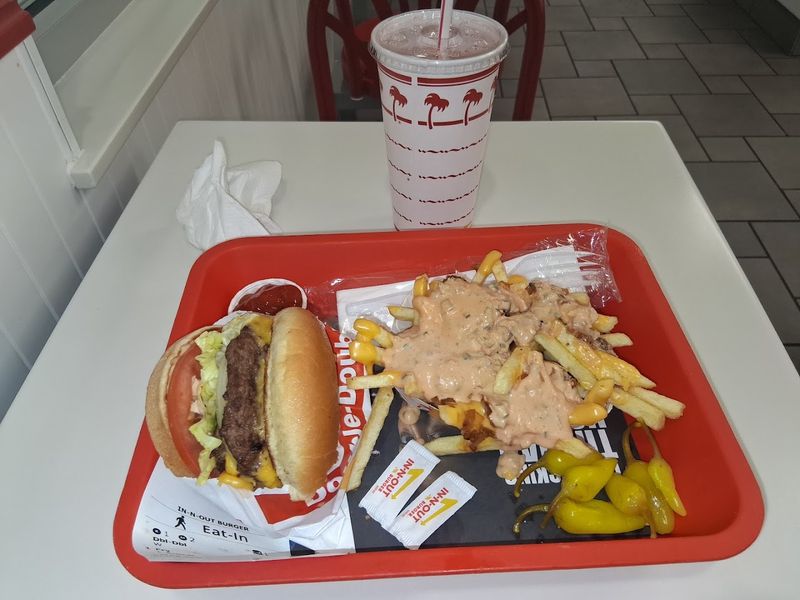 In-N-Out Secret Menu Picks Idaho Locals Know By Heart - Decor Hint Animal Style Fries