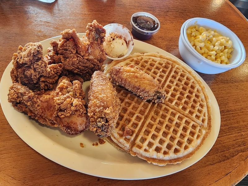 10 Southern-Inspired Restaurants In New Mexico That Stay True To Classic Comfort Traditions - Decor Hint Frank's Famous Chicken & Waffles