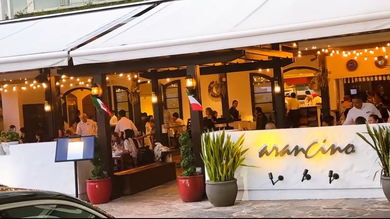 10 Unexpected Italian Restaurants In Hawaii That Totally Deliver - Decor Hint Arancino At The Kahala