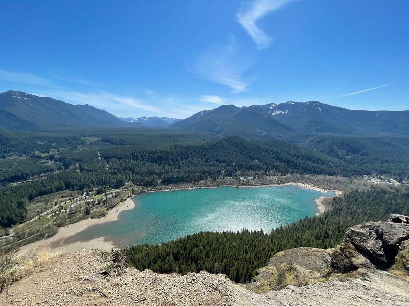 Rattlesnake Ledge Trail
