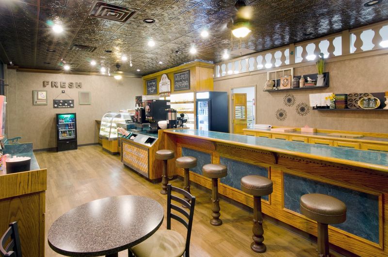 Sugar & Spice Donut Shop, Louisville