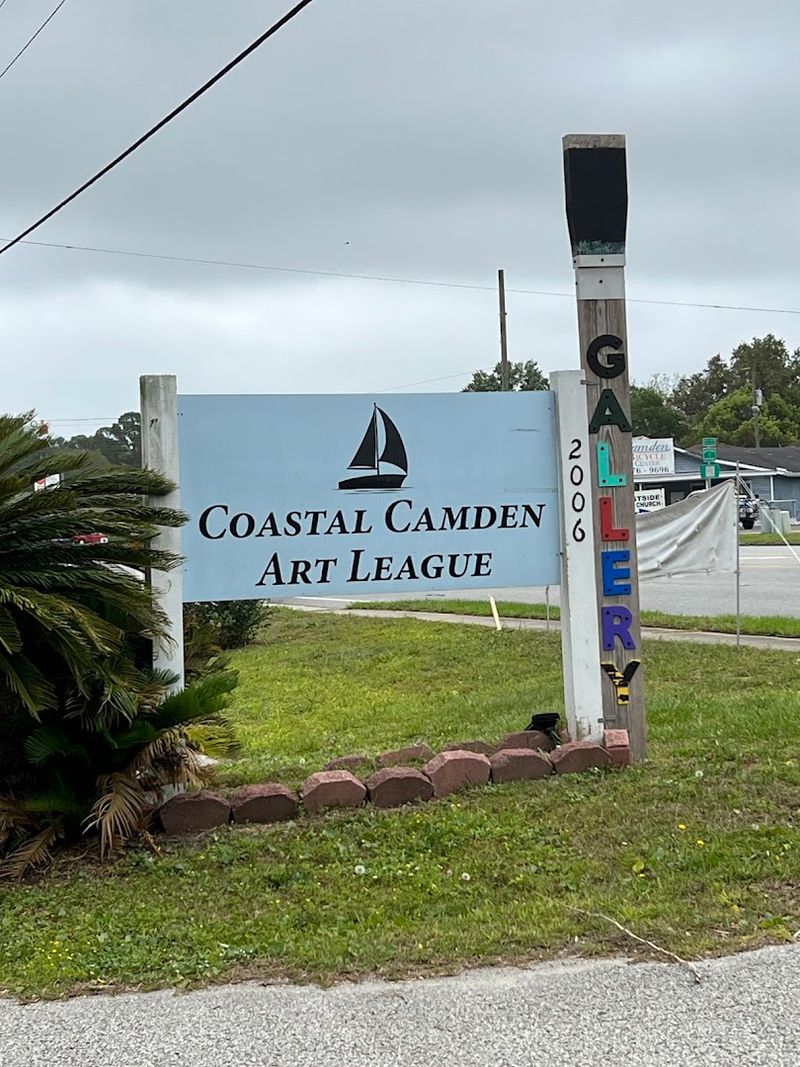 Local Shops and Art Galleries