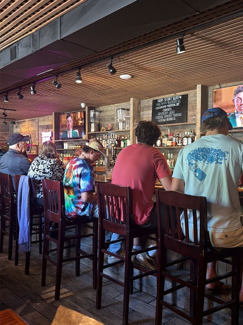 Proximity to Savannah's Historic River Street