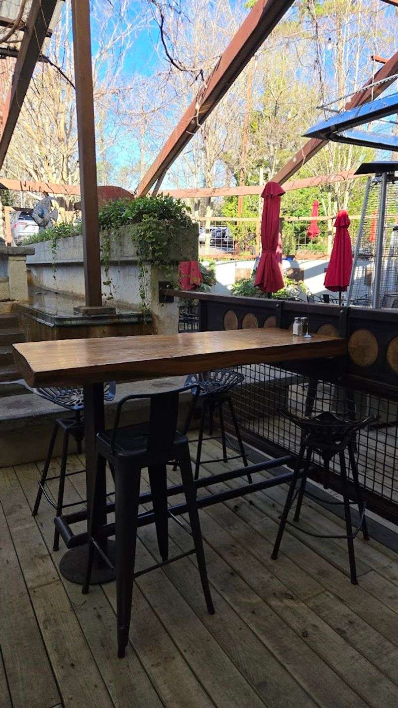 The Perfect Cafe Vibe