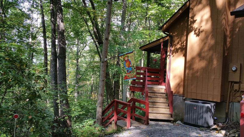 Seasonal Appeal And Nearby Attractions Keep It Balanced