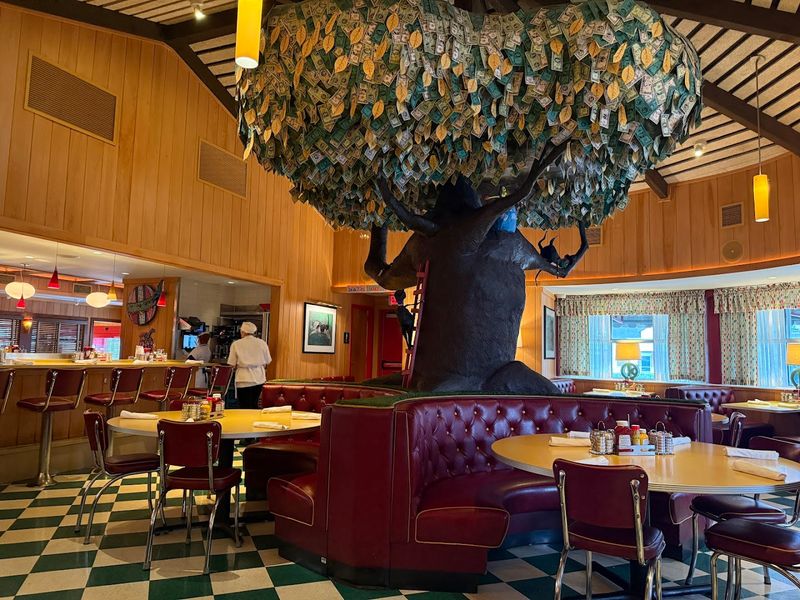 These 14 Classic Restaurants In Atlanta Georgia Have Stood The Test Of Time - Decor Hint OK Cafe