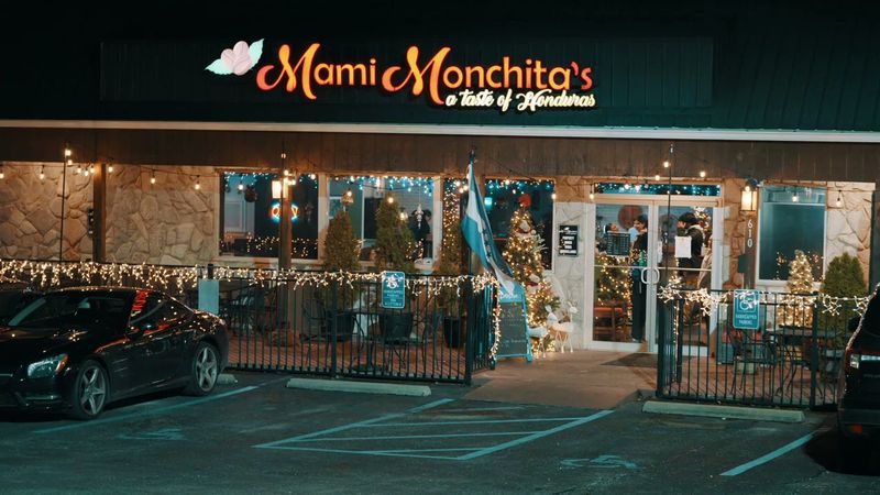 Mami Monchitas Honduran and Soul Food