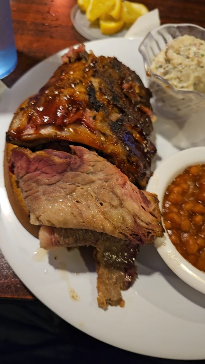 12 Hidden Missouri Restaurants That Locals Love And Tourists Miss - Decor Hint The Rebel Pig, Palmyra