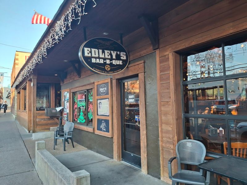Edley's Bar-B-Que