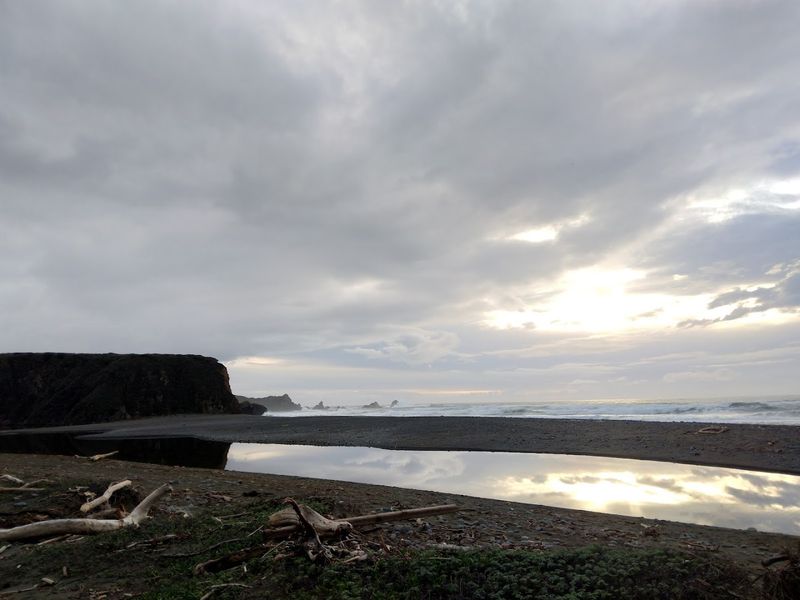 10 California Beaches Where The Coastline Still Feels Quiet And Untamed - Decor Hint San Carpoforo Creek Beach, Big Sur