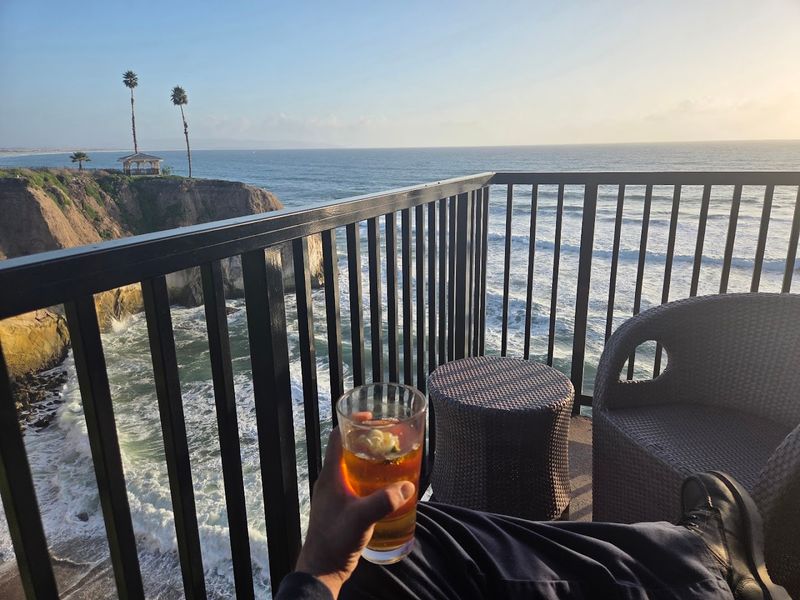 7 Oceanview Restaurants In Pismo Beach, California Where The View Steals The Show - Decor Hint Ventana Grill