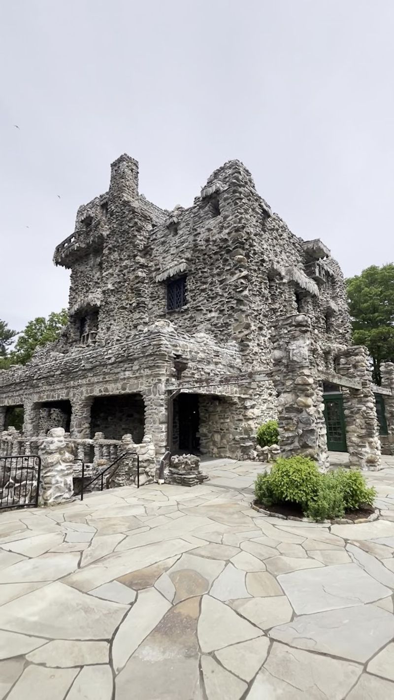 Enjoy The Castle Grounds With Year-Round Events And Tours