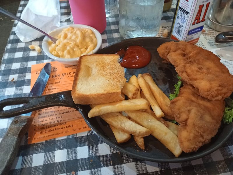 The Arkansas Dining Room That Quietly Serves The Finest Cut Of Beef In The State - Decor Hint Chicken Fried Perfection