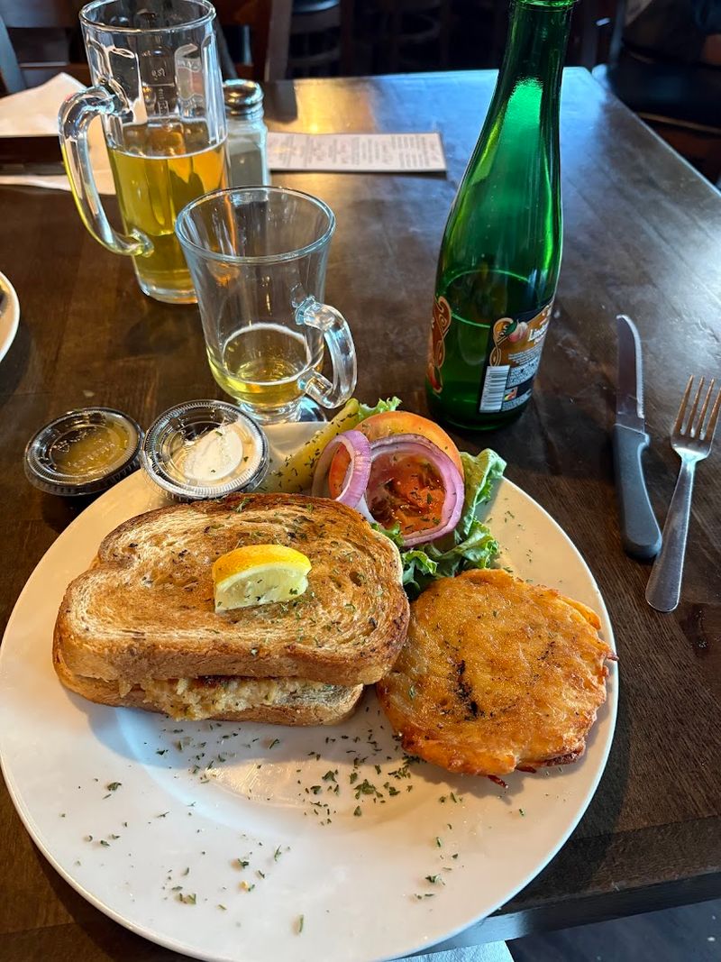 Live Music on Weekends That Elevates the Whole Experience