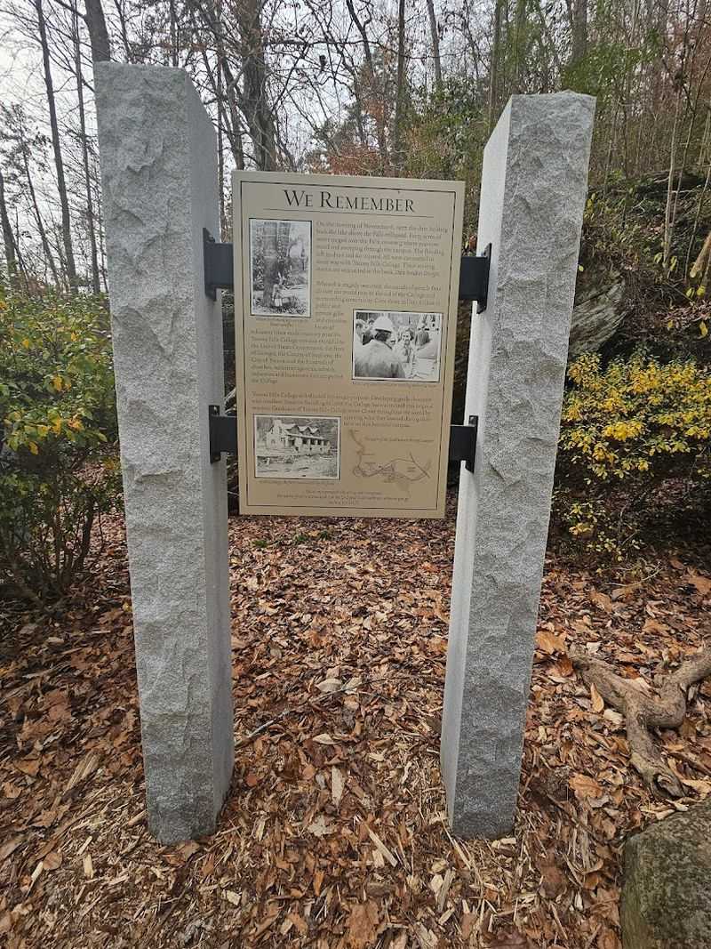 Educational Signs That Make the Visit Richer