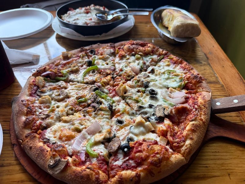 Eat Pizza Downtown At Papaleno's