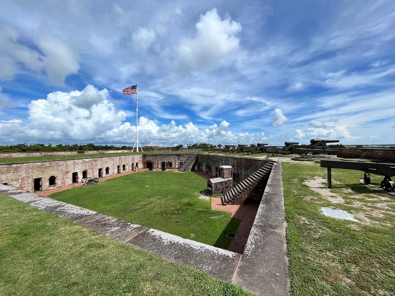  Fort Macon State Park