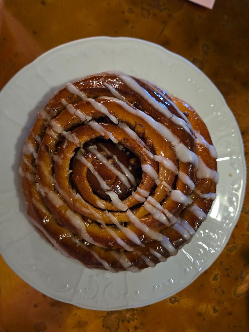 The Most Enchanting Little Cafe In California Has Portions That Will Blow You Away - Decor Hint Fresh Baked Goods Made Daily Right On The Premises