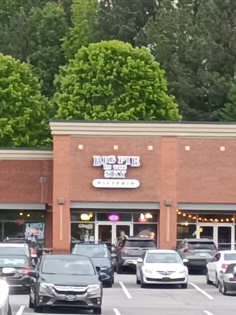 This Legendary Georgia Pizzeria Serves 30 Inch Pizzas Worth The Hype - Decor Hint Stone Deck Oven Cooking at 600 Degrees