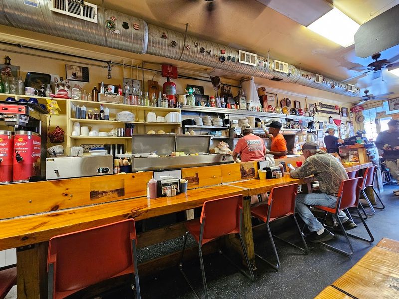 Cozy Intimate Seating That Creates Real Atmosphere