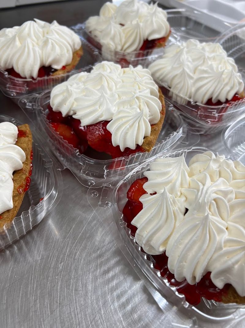 This North Carolina Drive-In Never Changed Its Famous Burger Recipe - Decor Hint Desserts That Deserve The Hype