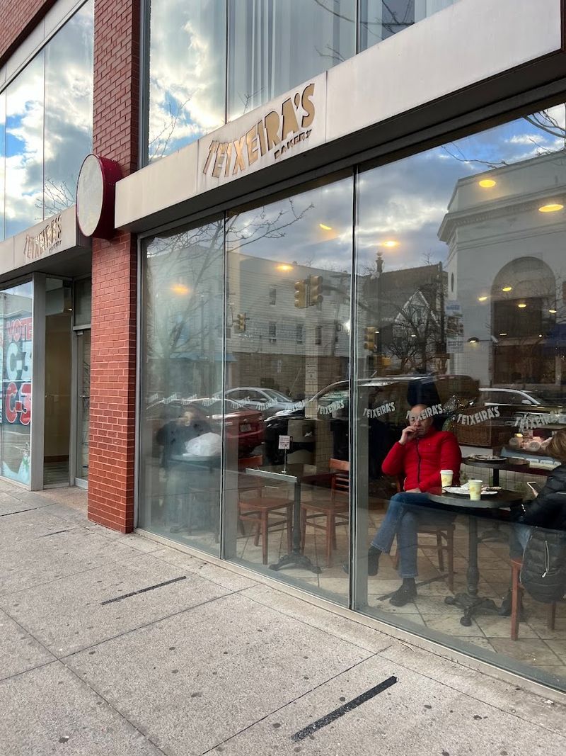 Why This Bakery Keeps People Coming Back Weekly