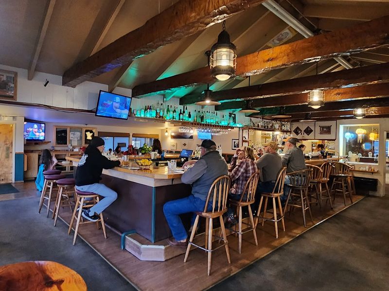 The Wharf Fort Bragg: Harbor Views with Every Bite