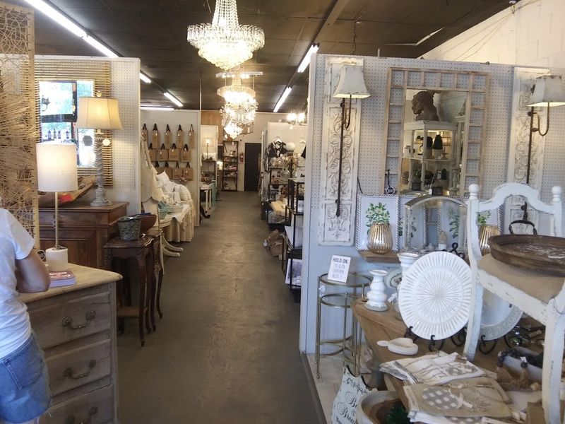 Historic Roswell Antique Market – Roswell