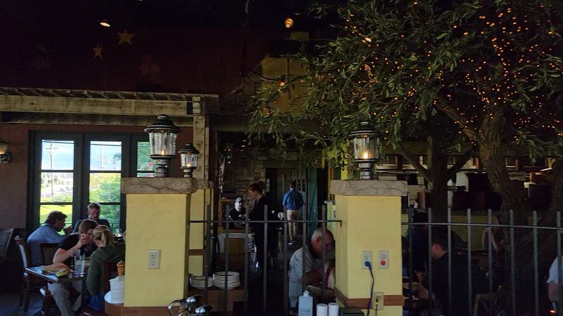 An easy Lexington location for a low stress outing