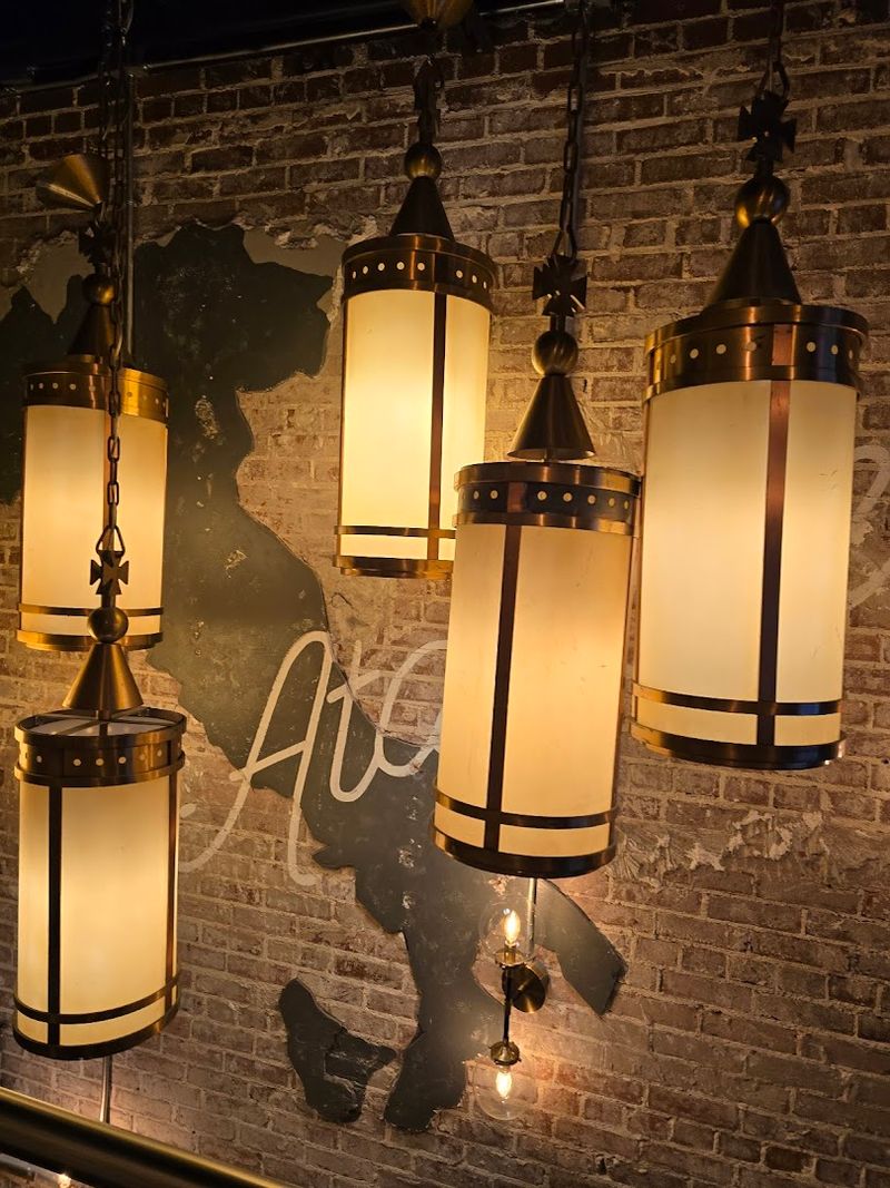 The Role of Atmosphere in Making Meals Memorable