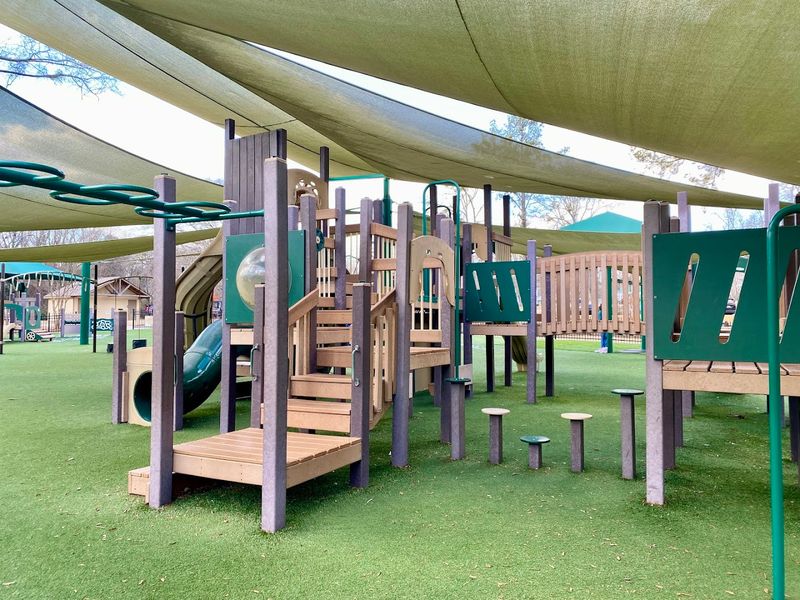 This Small Town In Georgia Is Quietly Becoming One Of The Coolest Places In The South - Decor Hint Walkability That Makes Exploring Effortless