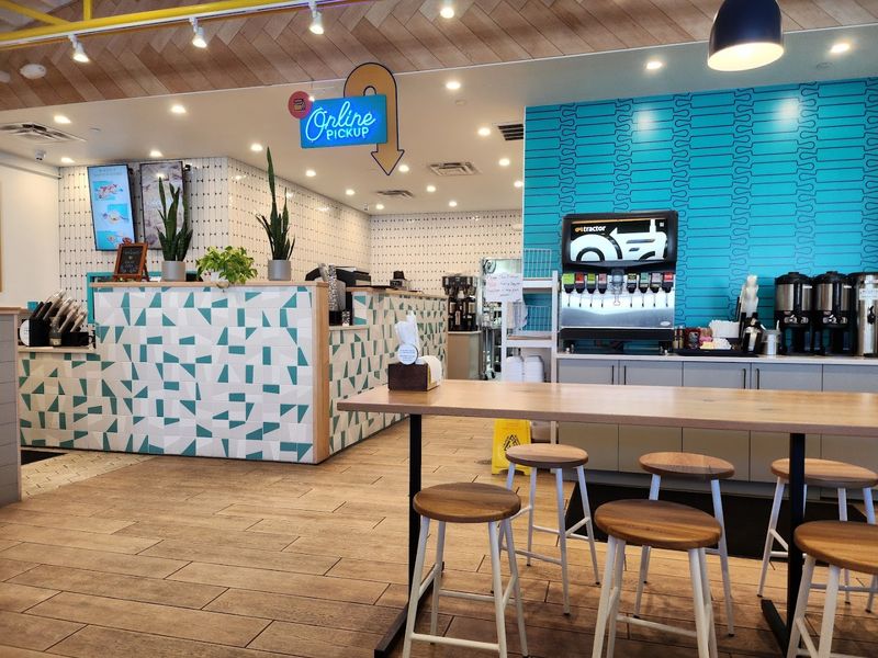 Biscuit Belly, Charlotte