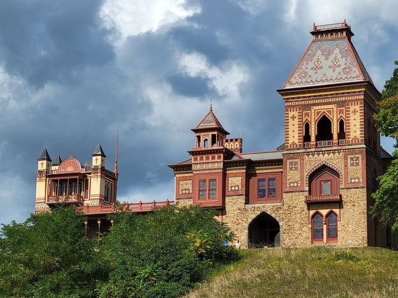12 New York State Parks So Beautiful That A Lot Of People Have No Idea They Even Exist - Decor Hint Olana State Historic Site