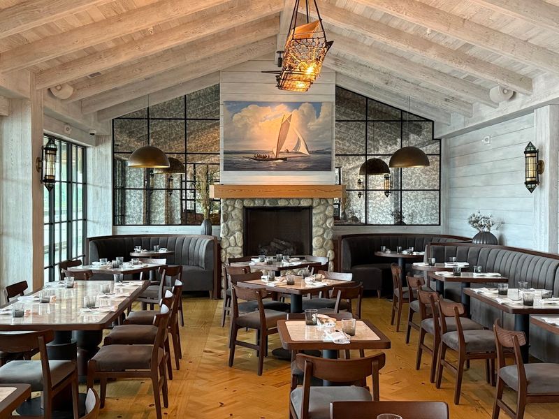 La Plage Restaurant, Mystic