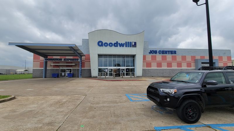 Goodwill Pierremont Store, Shreveport