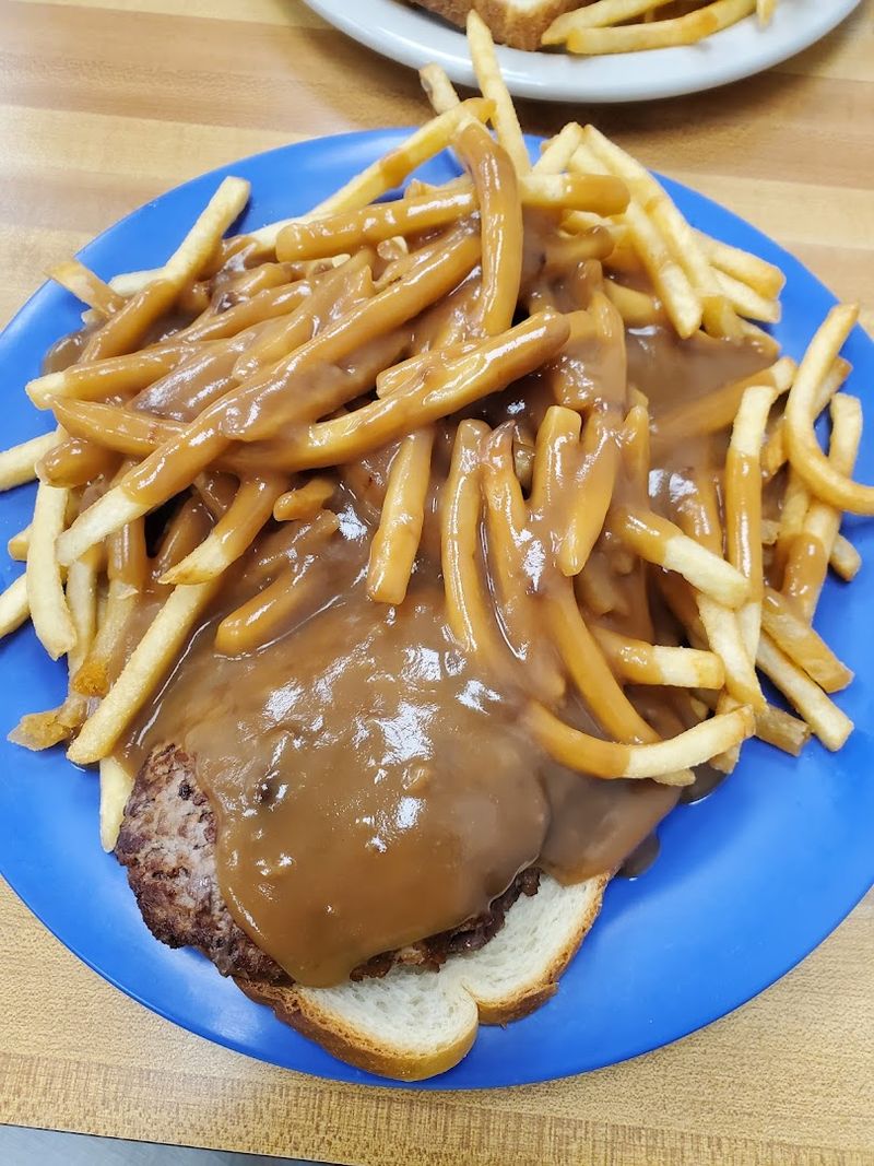 The Hot Hamburger Plate Is A Must-Try
