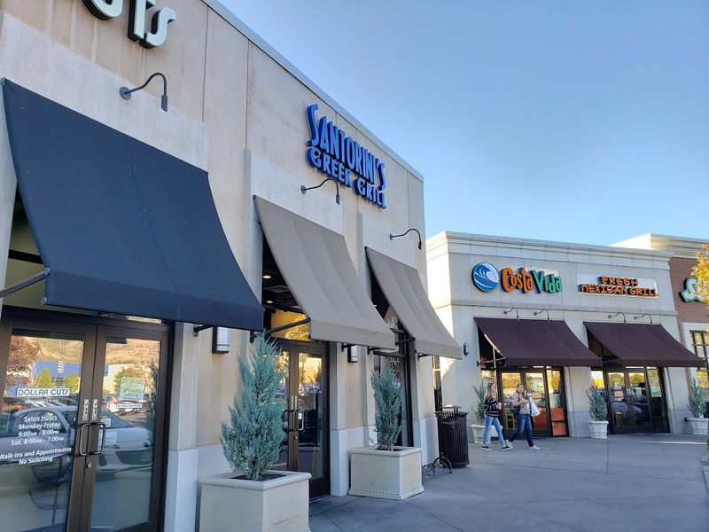 Santorini's Greek Grill (Farmington)
