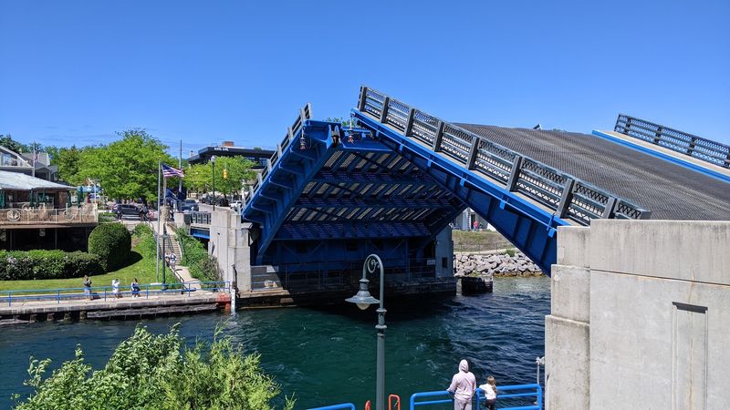 10 Beautiful Michigan Lakeside Towns To Visit This Summer - Decor Hint Charlevoix